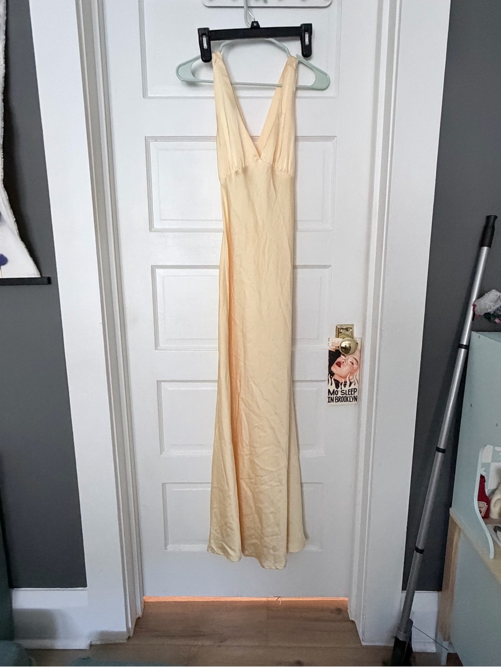 Showpo KHALANI MIDI DRESS - Picture 9 of 9